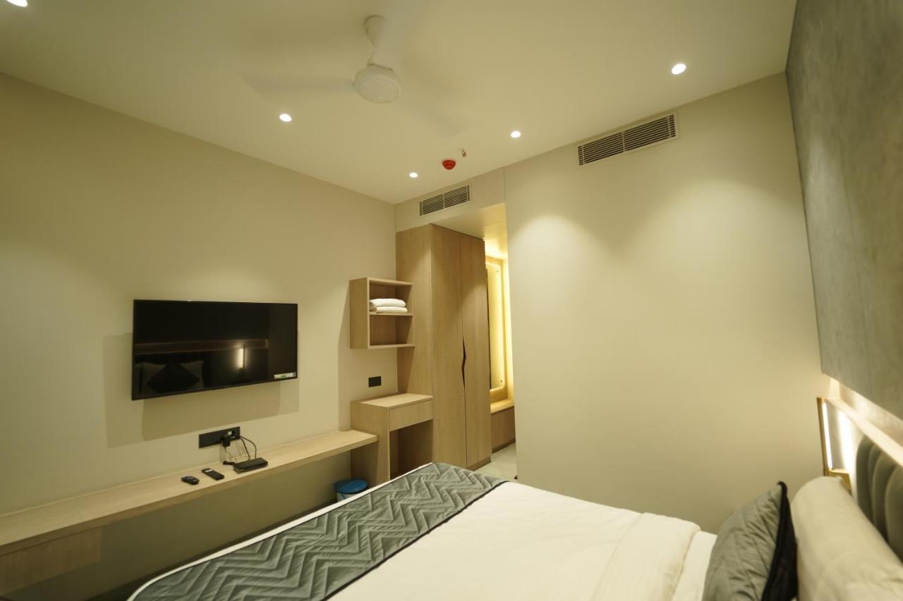 Hotel Laksh Rāipur Eksteriør billede