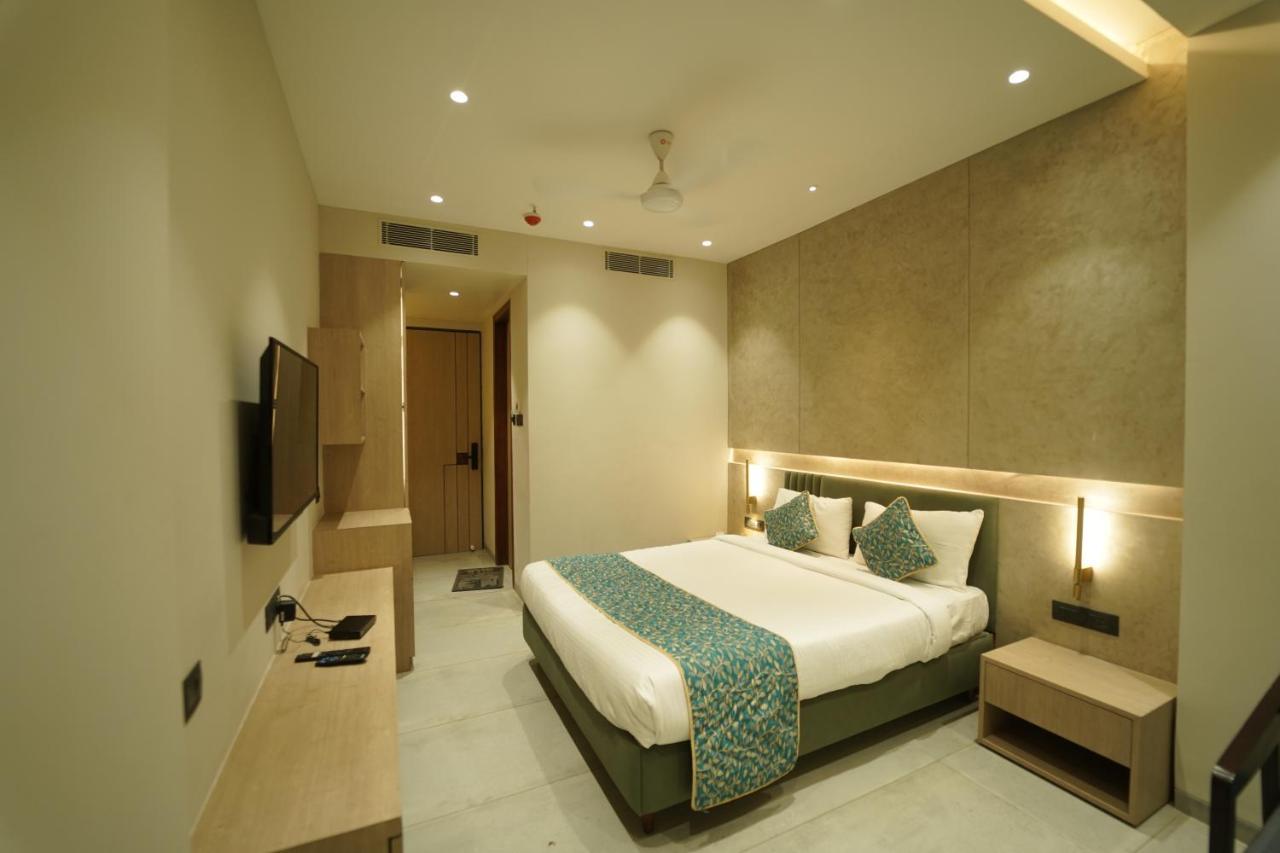 Hotel Laksh Rāipur Eksteriør billede